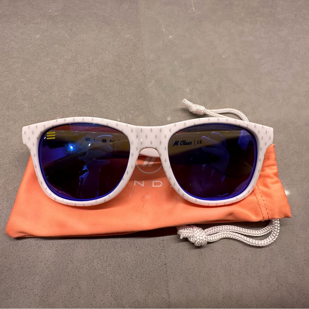 BLENDER EYEWEAR SUNGLASSES - WHITE